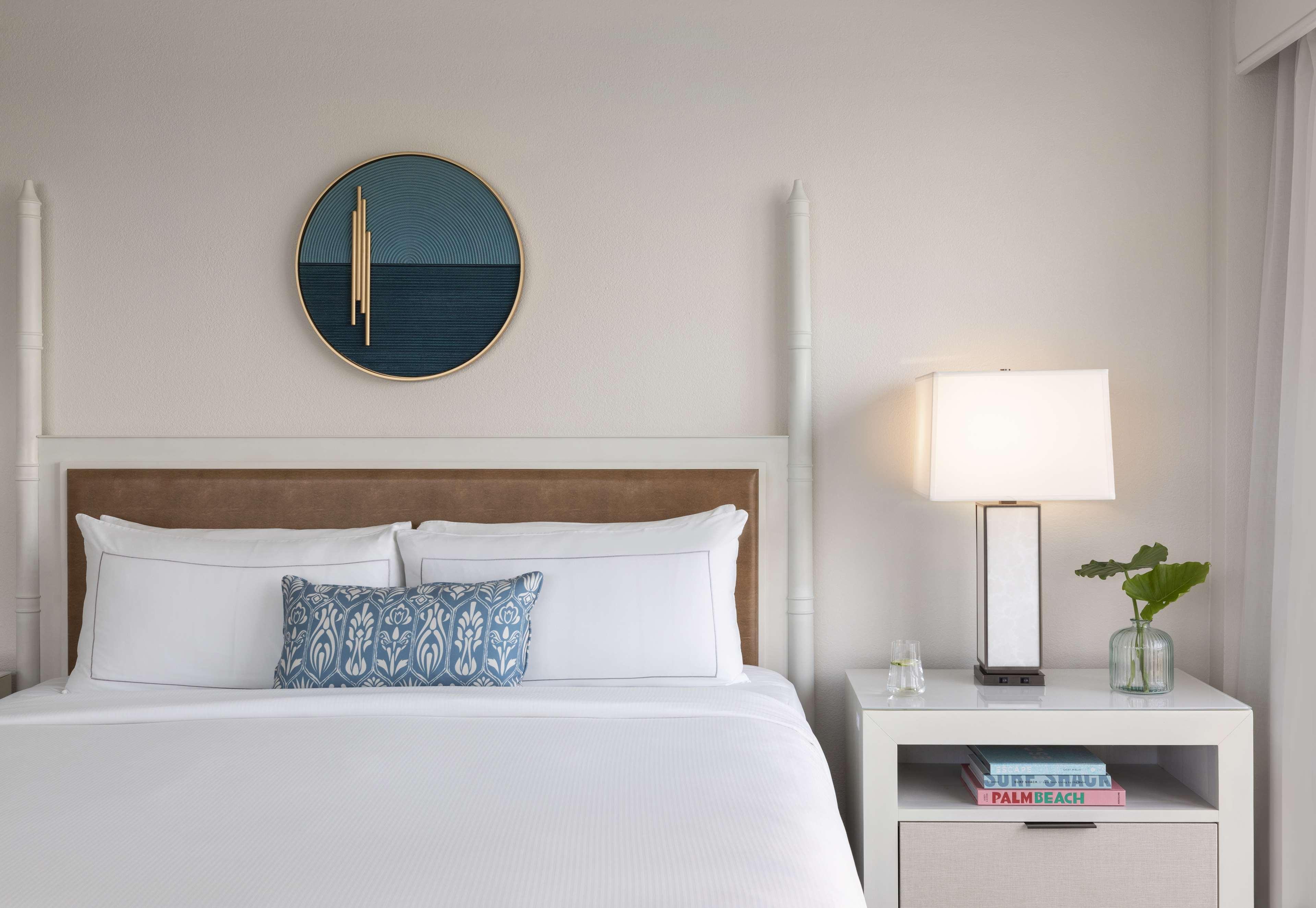 The Singer Oceanfront Resort, Curio Collection By Hilton Ривьера-Бич Экстерьер фото