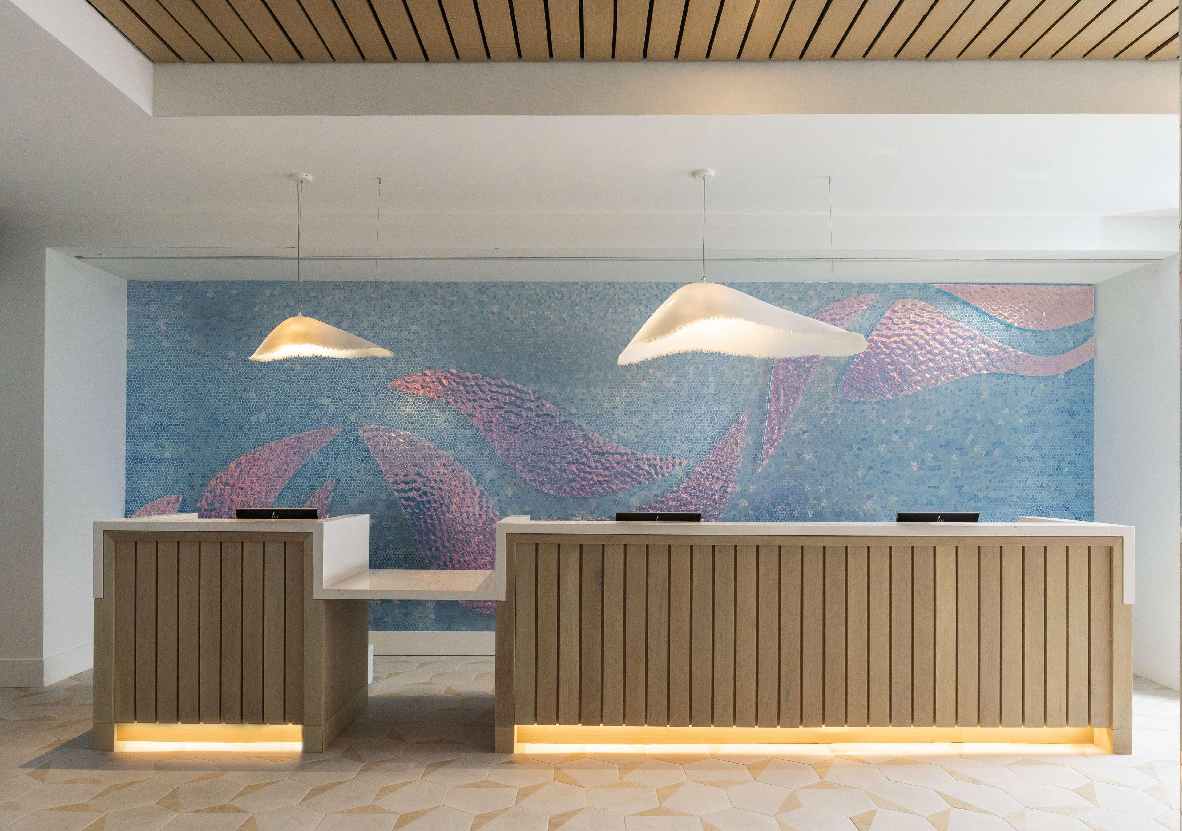 The Singer Oceanfront Resort, Curio Collection By Hilton Ривьера-Бич Экстерьер фото
