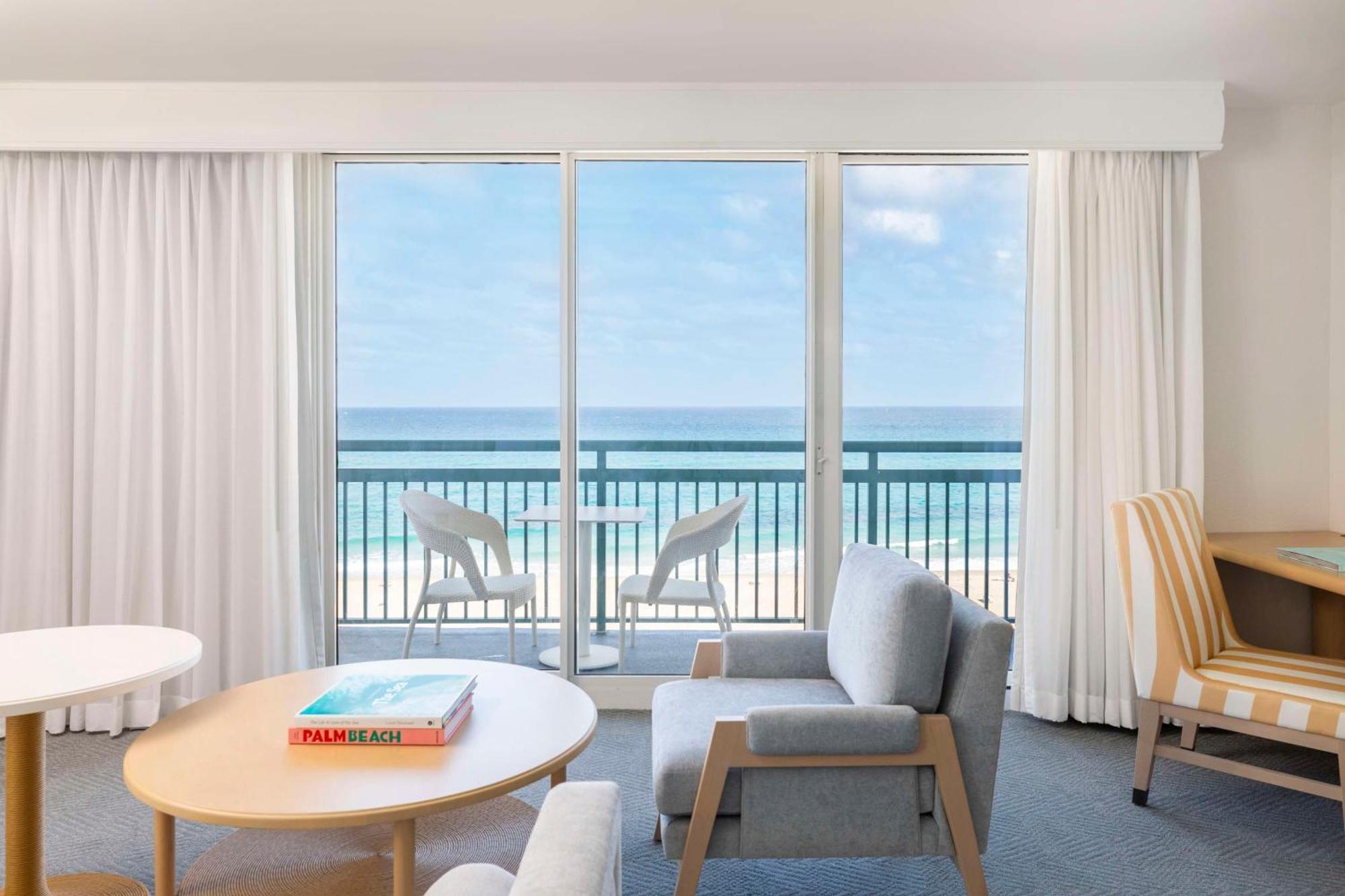 The Singer Oceanfront Resort, Curio Collection By Hilton Ривьера-Бич Экстерьер фото