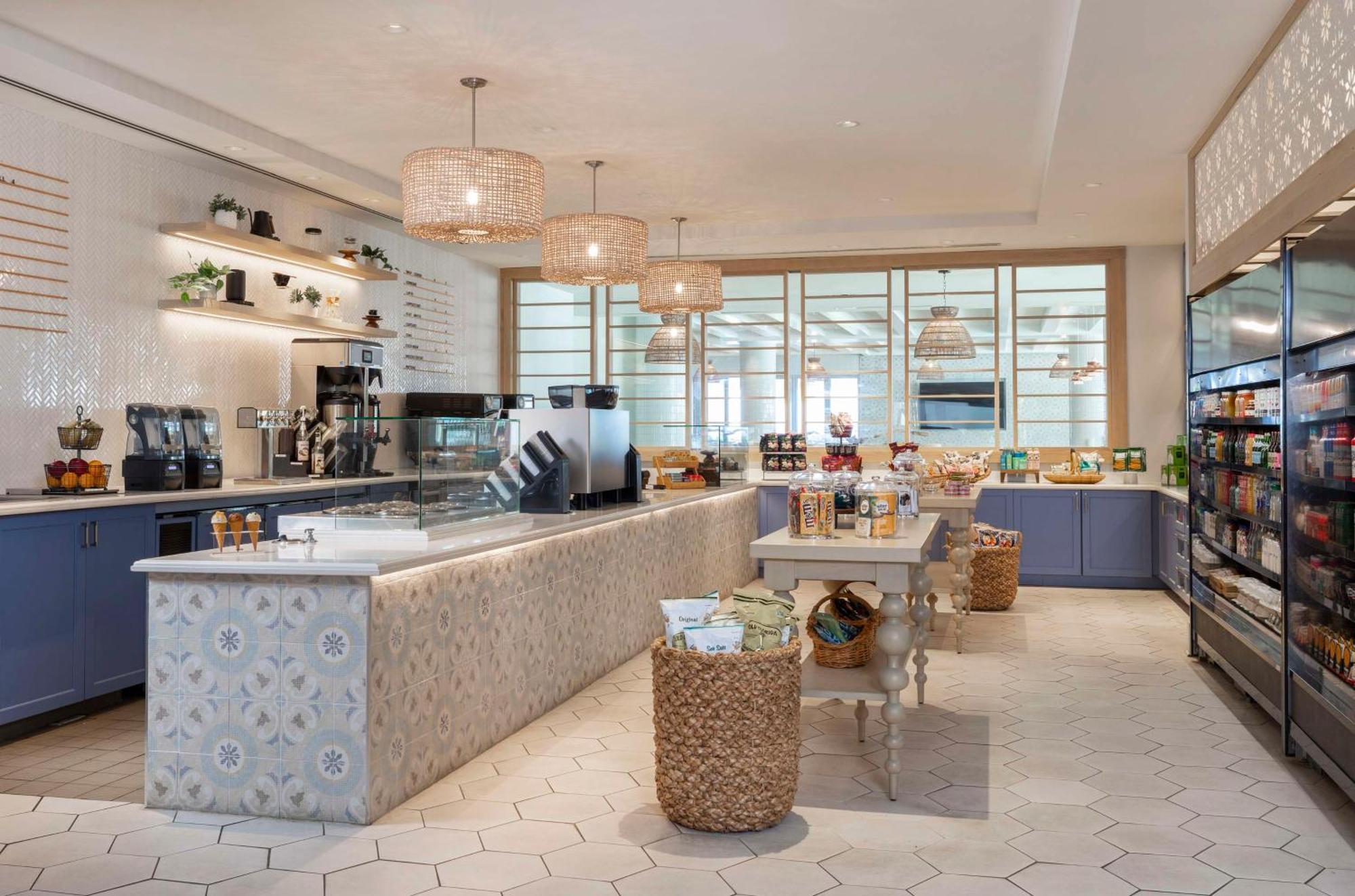 The Singer Oceanfront Resort, Curio Collection By Hilton Ривьера-Бич Экстерьер фото