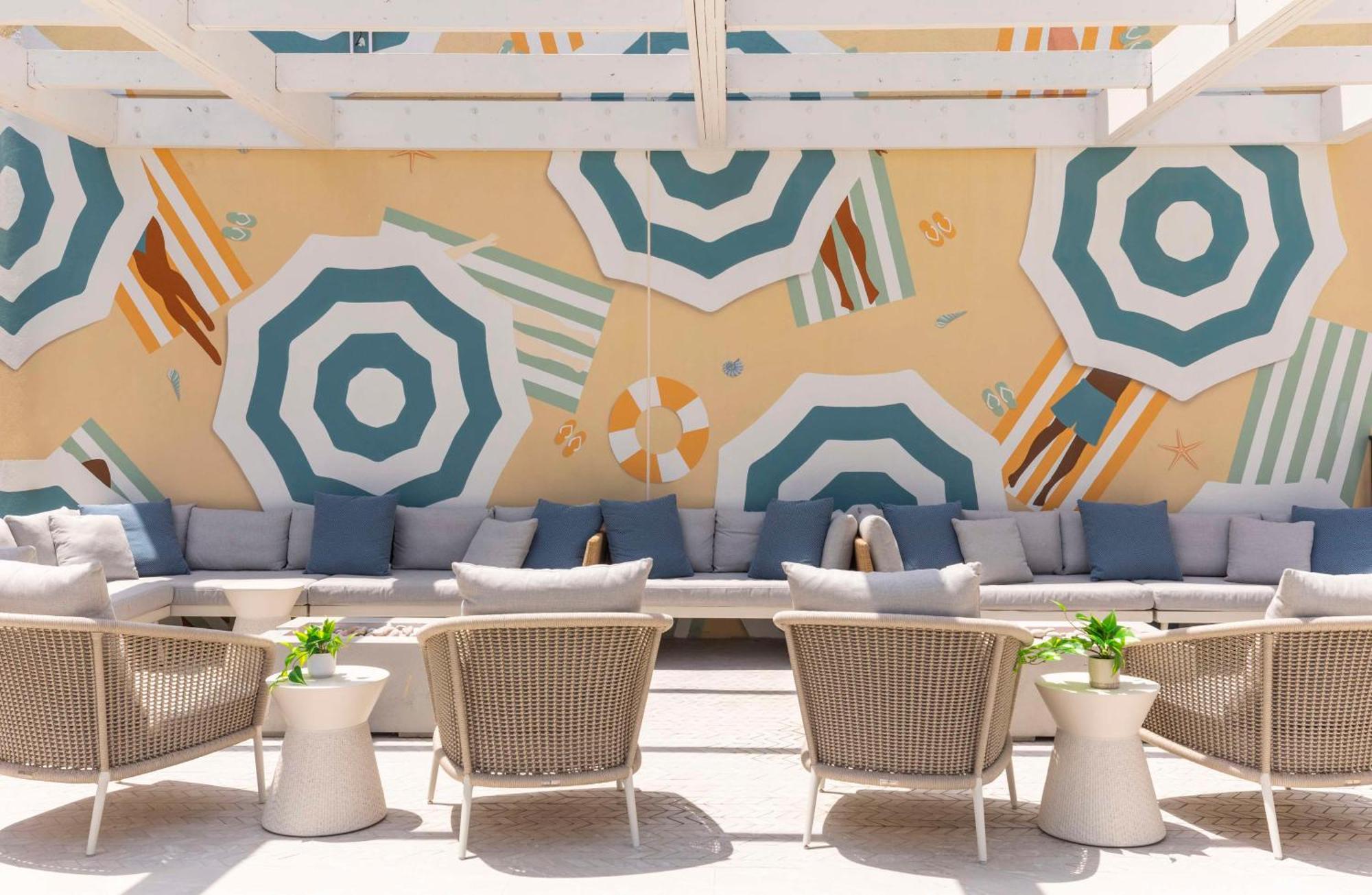 The Singer Oceanfront Resort, Curio Collection By Hilton Ривьера-Бич Экстерьер фото